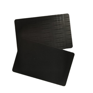 IC Black Card พร้อมหมายเลข UV สลักนามบัตรสีดำพร้อมไฟ LED <span class=keywords><strong>QR</strong></span> รหัสที่ไม่ซ้ำกันลิงก์ URL - Product Image 1