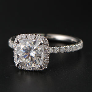 Новинка от MaiYi: Обручальное кольцо из платины PT950 с выращенным в лаборатории бриллиантом огранки «кушон» - Product Image 3