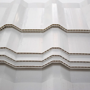Cina <span class=keywords><strong>tegole</strong></span> di <span class=keywords><strong>plastica</strong></span> prezzi doppio strato Twinwall Upvc tetto vuoto in Pvc lamiera ondulata per la fabbrica copertura sul tetto - Product Image 6