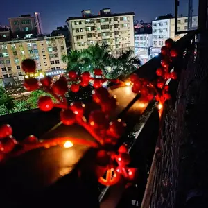 2022ホームホリデー照明銅線ライト付き人工赤いクリスマスベリーソーラーパスウェイガーデン装飾ストリングライト