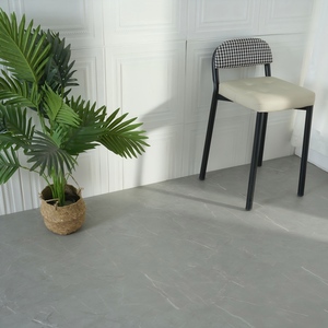 <span class=keywords><strong>Parquet</strong></span> en bois à chevrons de nouvelle conception, 606*101mm, revêtement <span class=keywords><strong>stratifié</strong></span> 8mm 12mm HDF AC4 mat, sol flottant pour salon et salle à manger - Product Image 5