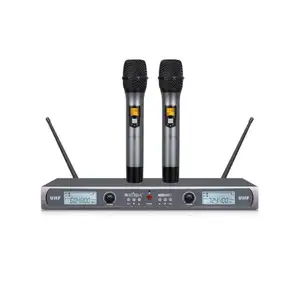 Fornitore affidabile diretto 2 canali UHF microfono karaoke wireless professionale a lunga distanza per conferenze e riunioni sul palco