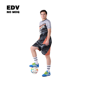 Maillot de football personnalisé en gros, uniforme de sport pas cher pour groupe, sur mesure - Product Image 5