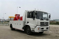 Truk Derek Penyelamat Jalan Dongfeng 4*2 Satu Tarik Dua Bak Datar 150hp Diesel Transmisi Manual Mesin Cummins