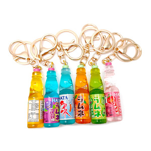 Porte-clés artificiel <span class=keywords><strong>de</strong></span> style japonais, en forme <span class=keywords><strong>de</strong></span> boule, avec pendentif figurine <span class=keywords><strong>de</strong></span> dessin animé (boisson, ours en peluche, biscuit, mini-aliment), ornement suspendu - Product Image 5