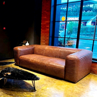 Canapé en cuir véritable marron foncé capitonné de style américain du milieu du siècle pour appartement, salon, meubles de luxe