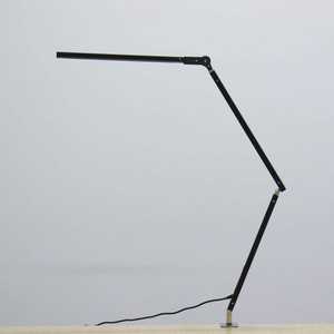 Современная регулируемая светодиодная настольная лампа с креплением на прищепке, вращением на 360°, регулировкой яркости, защитой зрения, высоким индексом цветопередачи CRI <span class=keywords><strong>90</strong></span> для дома, офиса и чтения - Product Image 1