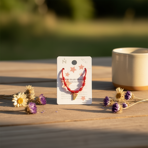 Braccialetto Angelina a Sette Nodi con Cordoncino Rosso e Charm Placcato Oro, Gioiello Unisex da Regalo - Product Image 2