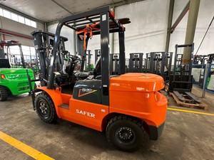 מלגזות דיזל ביצועים גבוהים של <span class=keywords><strong>2</strong></span>.<span class=keywords><strong>5</strong></span> טון 3 טון 3.<span class=keywords><strong>5</strong></span> טון 4 טון <span class=keywords><strong>5</strong></span> טון משאית מנוע יפני אופציונלי - Product Image 2