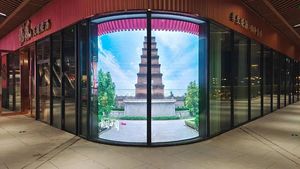 Schermo <span class=keywords><strong>LED</strong></span> Curvo HiLED P2 per Interni 4K HD per Sale Conferenze Display Video <span class=keywords><strong>LED</strong></span> SMD/GOB con SDK Android 11 Garanzia di 3 Anni - Product Image 5