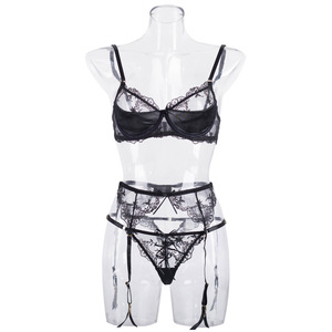 Offres Spéciales : Ensembles de Lingerie Noire Sexy et Élégante pour Femme, comprenant Soutiens-gorge en Dentelle, Strings et Porte-jarretelles, avec Broderies et Détails Ajourés - Product Image 4