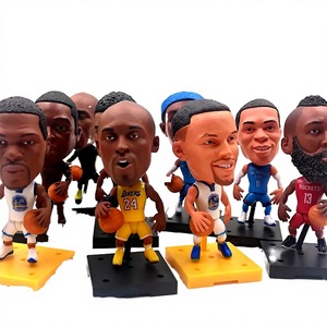 XUC Statues de personnages de dessins animés artistiques en résine PVC 3D peintes à la main, figurines de stars de basket-ball populaires, jouets de collection de joueurs de football S - Product Image 4