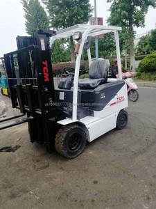 Montacargas Eléctrico Usado TCM 20 de 2 Toneladas, Modelo 2023, 4WD, Neumáticos Sólidos, Altura de Elevación de 3m, Mástil de Dos Etapas, 1 Año de Garantía, Motor Potente - Product Image 5