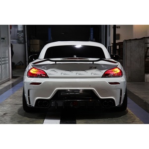 ชุดแต่งรอบคันสไตล์ Rowen สำหรับ E85/E86/E89/Z4 ทำจากไฟเบอร์กลาสสีดำคาร์บอน พร้อมสเกิร์ตข้างกันชนหน้า/หลัง  ที่เข้ารูปพอดี 100% - Product Image 5