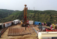 Machine de forage de puits profonds multifonctionnelle portative plate-forme de noyau de diamant de puits d'eau avec des composants d'engrenage de moteur de pompe