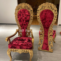 Ensemble de salle à manger en or de style baroque chaise de salle à manger sculptée à la main ensembles de table à manger royale dessus en verre