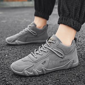 รองเท้ากีฬาผู้ชายรุ่นใหม่ปี 2026 ระบายอากาศได้ดี รองรับแรงกระแทก ดีไซน์ทันสมัย ใช้งานได้หลากหลาย พื้นหนา เหมาะสำหรับทุกฤดูกาล ใส่สบายๆ วิ่งได้ - Product Image 3