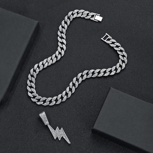 LiCai Iced Out aleación Rhinestone relámpago forma colgante collar Zig <span class=keywords><strong>Zag</strong></span> cadena cubana especias niñas Cool Hip Hop joyería preferida - Product Image 5