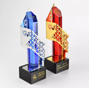 Trophée en cristal personnalisé créatif atmosphère de haute qualité science et technologie sens de l'ingénierie du bâtiment trophée en métal prix - Product Image 1