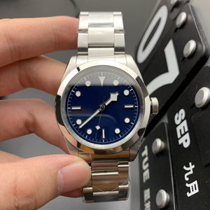 Reloj de Lujo para Hombre, Diseño Clásico con Esfera Negra, Manecillas y Escala Luminosas, Estilo Simple - Product Image 3