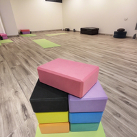 Blocs de construction en mousse EVA légers de 9 "x 6" x 3 "pour bloc et briques de yoga de méditation Pilates
