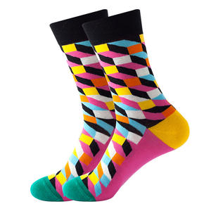 OEM/ODM <span class=keywords><strong>Chaussettes</strong></span> en coton de conception originale multicolore avec diamants bon marché <span class=keywords><strong>Chaussettes</strong></span> unisexes en coton doux <span class=keywords><strong>Chaussettes</strong></span> tricotées décontractées - Product Image 4