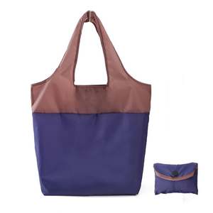 Sac fourre-tout pliable réutilisable en polyester avec logo personnalisé imprimé, sac à main - Product Image 6