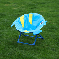 Chaise lune pliante d'extérieur pour enfants, motif dessin animé, en forme de poisson, avec tube en fer renforcé triangulaire, portable, style glamping, pour la détente