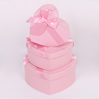 Boîte cadeau rigide personnalisée de haute qualité pour fleurs, couleur unie, avec fenêtre, design cœur et nœud, en papier couché, matériaux recyclés, pelliculage brillant