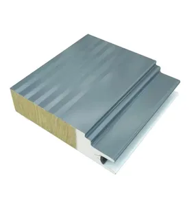 La stanza di refrigerazione usa i pannelli sandwich dell'isolamento del poliuretano per i pannelli esterni della parete del tetto