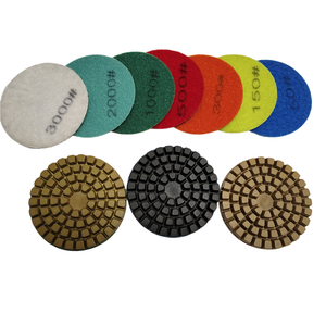 Disques de ponçage diamantés à liant résineux de 4 pouces et 8 mm d'épaisseur <span class=keywords><strong>pour</strong></span> <span class=keywords><strong>le</strong></span> polissage des sols en <span class=keywords><strong>béton</strong></span> et la rénovation de terrazzo et de pierre - Product Image 3