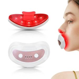 Appareil de soin des lèvres naturel et biologique pour un effet repulpant durable, sans injection, pour des lèvres brillantes et soignées - Product Image 1