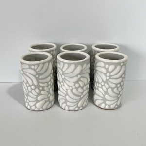 Vaso de Tequila Artesanal de Cerámica <span class=keywords><strong>Talavera</strong></span>, Vasito Mexicano Pequeño para Vino, Vaso de Chupito Hecho a Mano de Arcilla - Product Image 5