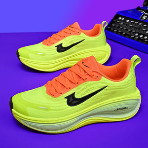 Zapatillas Deportivas para Hombre con Parte Superior de Malla Transpirable, Entresuela Acolchada de EVA, Soporte Estable para el Talón, para Correr, Trotar, Entrenamiento y Fitness - Product Image 1