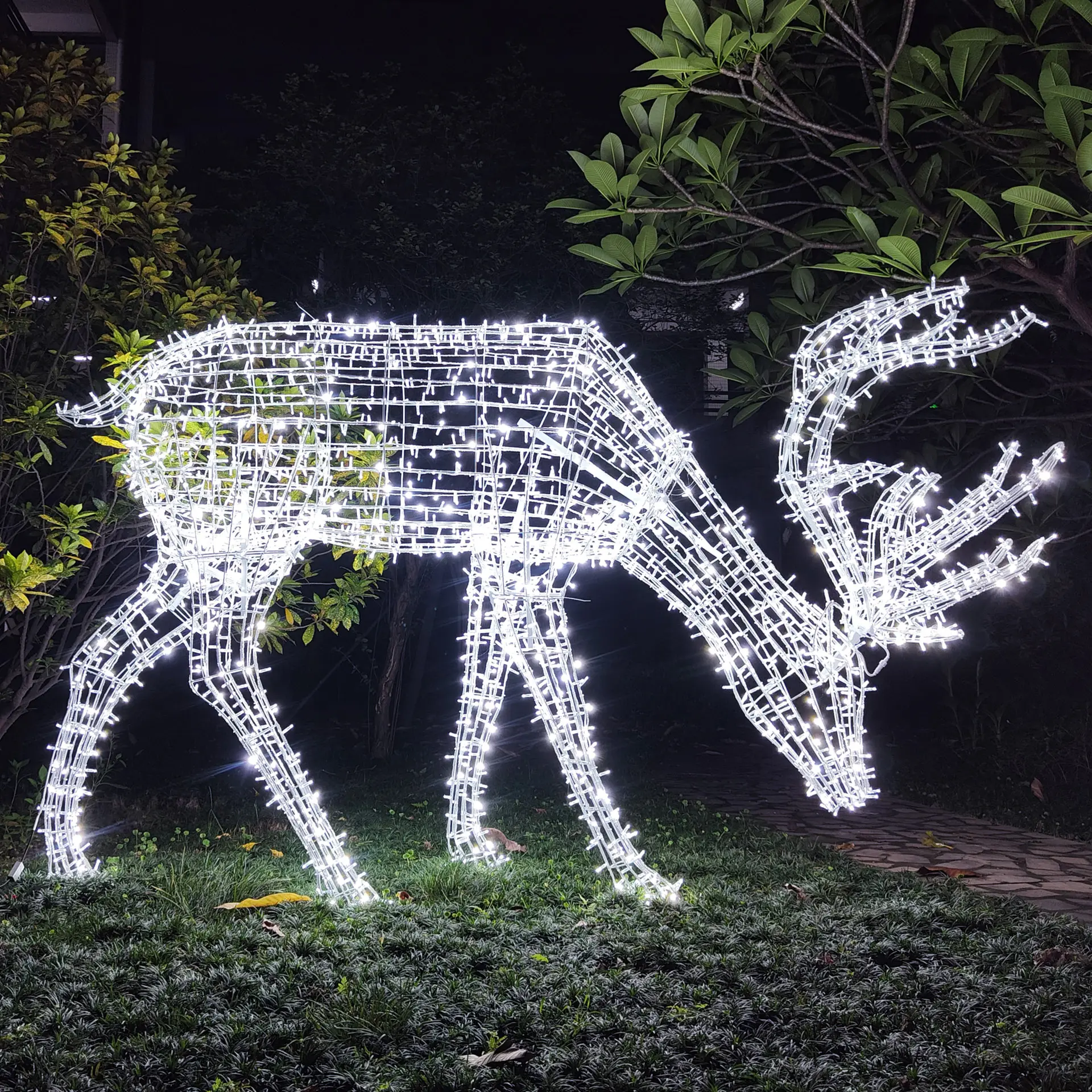 Escultura de Animal iluminado para decoración navideña, luces con motivo de Reno 3d
