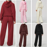 Ensemble de survêtements personnalisés avec logo pour femme, collection automne-hiver, comprenant un sweat à capuche et un pantalon de jogging en coton, idéal pour le sport et le fitness SQ5555