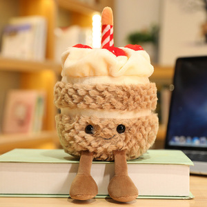 Lustiger Simulations-Erdbeer-Leuchtkuchen Plüschbär Geburtstagsgeschenk Musik Großhandel Geburtstagskuchen-Puppe Unisex PP Baumwolle - Product Image 6