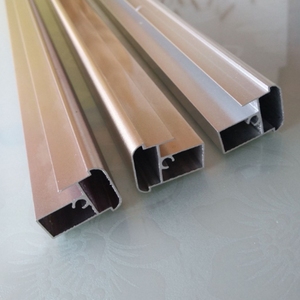 Structure de cadre en <span class=keywords><strong>toile</strong></span> d'<span class=keywords><strong>aluminium</strong></span> de profil en <span class=keywords><strong>aluminium</strong></span> fixé au mur de grande taille pour le cadre de caisson lumineux extérieur - Product Image 5