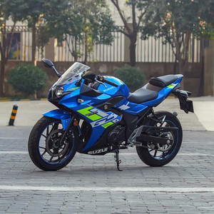 <span class=keywords><strong>Moto</strong></span> Suzuki GSX250R bicylindre refroidie par eau ABS <span class=keywords><strong>Euro</strong></span> 4 EFI, immatriculation disponible, <span class=keywords><strong>moto</strong></span> sportive populaire d'occasion - Product Image 5