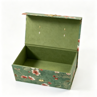 Boîte d'emballage de valise de luxe en matériaux recyclés écologiques, poignée métallique réutilisable, boîte rigide avec insert personnalisé pour Noël