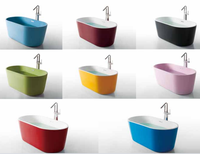 Salle de bain en acrylique de conception italienne de taille mini Baignoire autoportante facile à nettoyer pour petite salle de bain