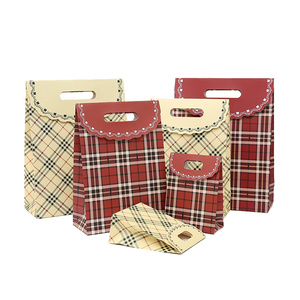 멋진 디자인 창조적 인 만화 귀여운 사용자 정의 로고 재사용 가능한 종이 아기 생일 사탕 작은 토트 핑크 선물 가방 포장 - Product Image 1