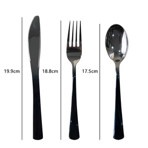 Vente en gros de pâtés en dentelle dorés élégants assiettes rondes en plastique assiettes en dentelle pour mariage - Product Image 3