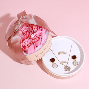 Joyero para el Día de San Valentín con Flor de Jabón, Organizador Portátil para Anillos y Collares, Regalo para Novia - Product Image 2