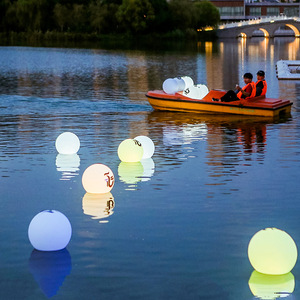 Lampe solaire de jardin LED sphérique en PE, boule de 2m, moulage par rotation, résistante à l'eau, éclairage extérieur pour jardin - Product Image 3