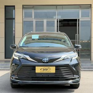 <span class=keywords><strong>Toyota</strong></span> <span class=keywords><strong>Sienna</strong></span> <span class=keywords><strong>2022</strong></span> noire, véhicule utilitaire sport (VUS) 7 places, faible kilométrage, excellent état, bien entretenue, <span class=keywords><strong>hybride</strong></span> économe en carburant, choix privilégié - Product Image 2