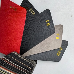 Housse de tableau de bord de <span class=keywords><strong>voiture</strong></span> en <span class=keywords><strong>cuir</strong></span> PVC de haute qualité, tissu extensible, installation facile, texture uniforme, sans odeur, résistant à l'eau - Product Image 6