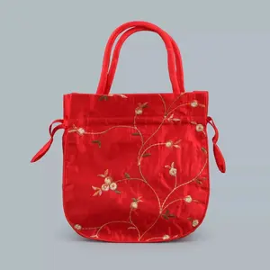 Vintage Chinese Style Embroidered Silk Bag Pouch 20*6*21cm Drawstring Gifts Bags Wedding Parties Charm Jewelry Storage Bracelet