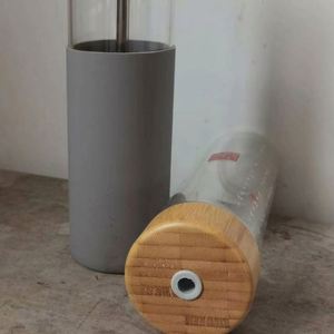 Customized Logo Glass Water Bottles With Bamboo Lid Silicone Sleeve for Promotions and Client <b>Gifts</b> - Product Image 3