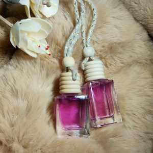Wholesale Best Seller 10ml Car Perfume <strong>Diffuser</strong> Bottle Glass Empty Aroma <strong>Diffuser</strong> Bottle with Screw Cap and Rope - Product Image 6